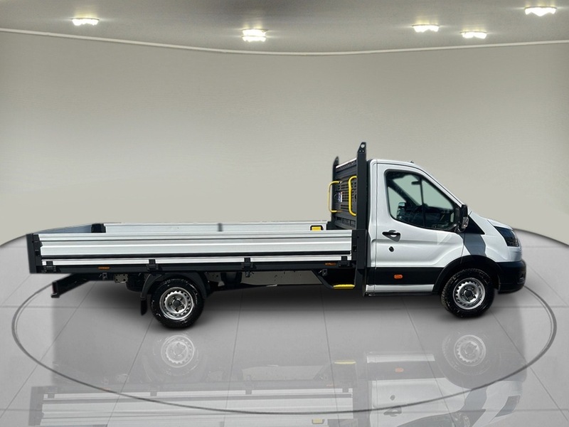 Ford Transit 2.0 350 EcoBlue Leader Chassis Cab 2dr Diesel Manual RWD L4 Euro 6 (s/s) (130 ps) - U75130
