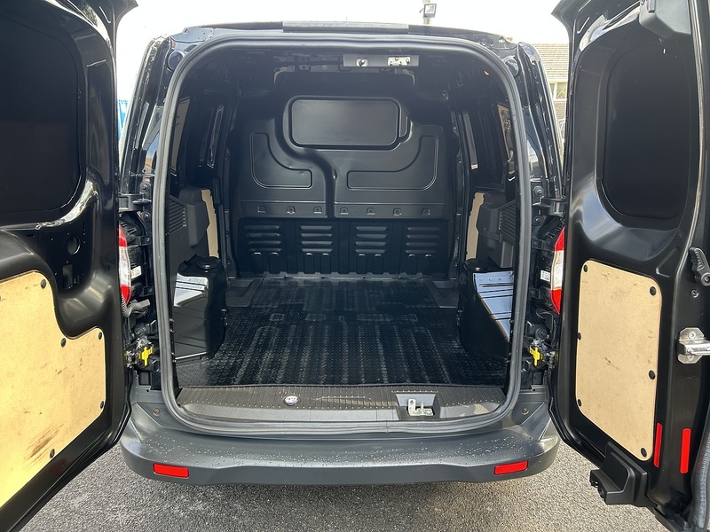 Ford Transit Courier 1.0 EcoBoost Trend Panel Van 5dr Petrol Manual L1 Euro 6 (100 ps) - U75132