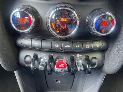 MINI Convertible 1.5 Cooper Classic Euro 6 (s/s) 2dr - U75134