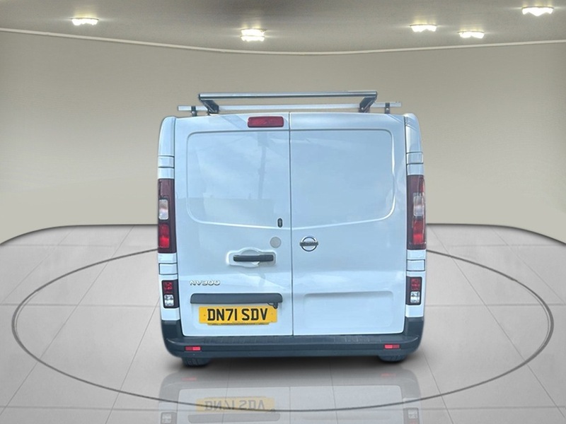 Nissan NV300 2.0 dCi 30 Acenta L2 H1 Euro 6 4dr - U75136