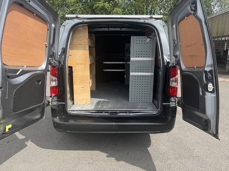 Peugeot Partner 1.5 BlueHDi 950 Professional Premium Long Panel Van 6dr Diesel Manual LWB Euro 6 (100 bhp) - U75138