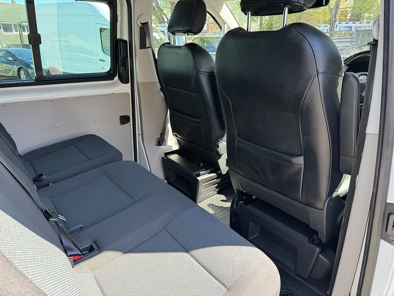 Volkswagen Transporter 2.0 BiTDI T32 Highline Kombi Double Cab 5dr Diesel DSG 4Motion LWB Euro 6 (s/s) (199 ps) - U75139
