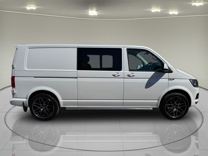 Volkswagen Transporter 2.0 BiTDI T32 Highline Kombi Double Cab 5dr Diesel DSG 4Motion LWB Euro 6 (s/s) (199 ps) - U75139
