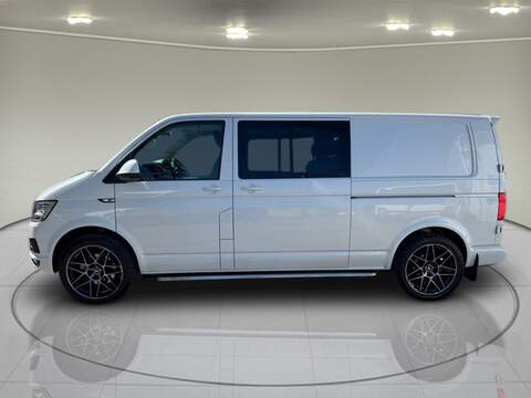 Volkswagen Transporter 2.0 BiTDI T32 Highline Kombi Double Cab 5dr Diesel DSG 4Motion LWB Euro 6 (s/s) (199 ps) - U75139