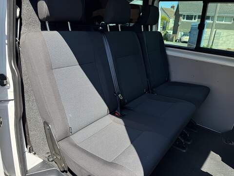 Volkswagen Transporter 2.0 BiTDI T32 Highline Kombi Double Cab 5dr Diesel DSG 4Motion LWB Euro 6 (s/s) (199 ps) - U75139