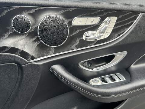 Mercedes-Benz E Class 2.0 E220d AMG Line (Premium) Coupe 2dr Diesel G-Tronic+ Euro 6 (s/s) (194 ps) - U75142