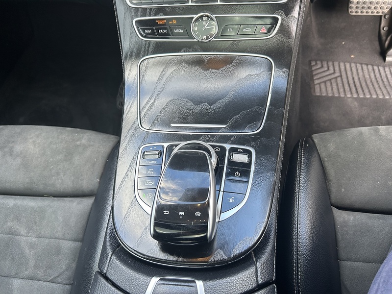 Mercedes-Benz E Class 2.0 E220d AMG Line (Premium) Coupe 2dr Diesel G-Tronic+ Euro 6 (s/s) (194 ps) - U75142