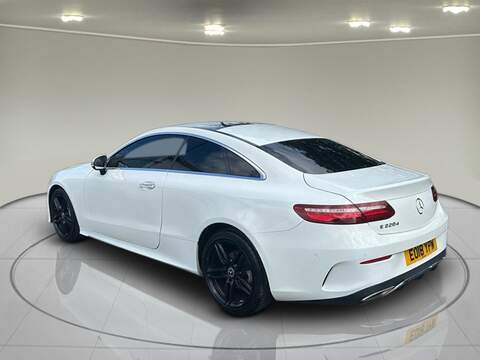 Mercedes-Benz E Class 2.0 E220d AMG Line (Premium) Coupe 2dr Diesel G-Tronic+ Euro 6 (s/s) (194 ps) - U75142