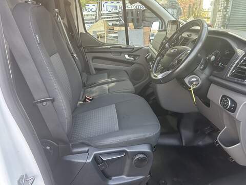 Ford Transit Custom 2.0 320 EcoBlue MHEV Trend Panel Van 5dr Diesel Manual L2 H1 Euro 6 (s/s) (130 ps) - U75147