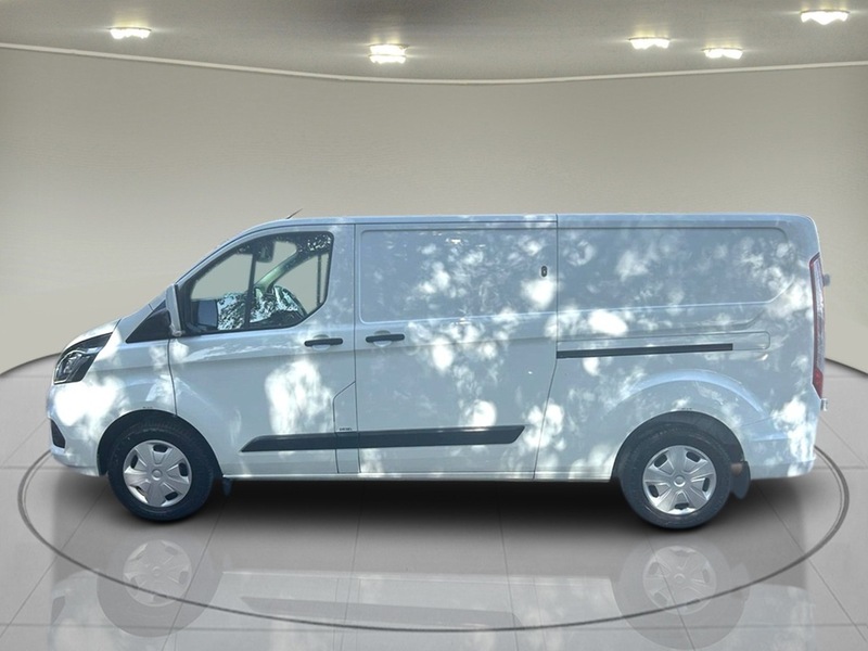 Ford Transit Custom 2.0 320 EcoBlue MHEV Trend Panel Van 5dr Diesel Manual L2 H1 Euro 6 (s/s) (130 ps) - U75147