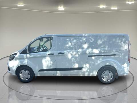 Ford Transit Custom 2.0 320 EcoBlue MHEV Trend Panel Van 5dr Diesel Manual L2 H1 Euro 6 (s/s) (130 ps) - U75147