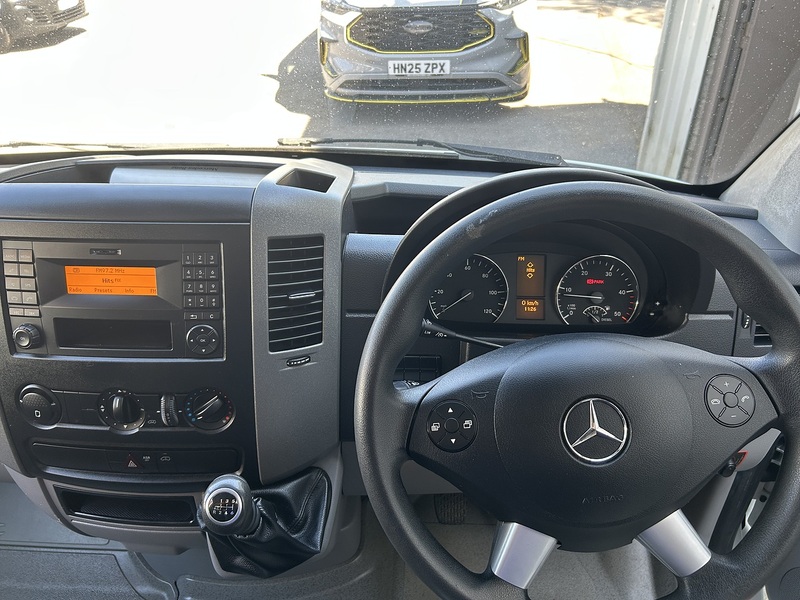 Mercedes-Benz Sprinter 2.1 314 CDI Chassis Cab 2dr Diesel Manual RWD L3 (218 g/km, 140 bhp) - U75148