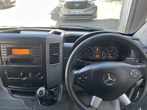 Mercedes-Benz Sprinter 2.1 314 CDI Chassis Cab 2dr Diesel Manual RWD L3 (218 g/km, 140 bhp) - U75148