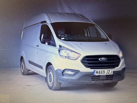 Ford Transit Custom 1.5 200 EcoBlue Limited Panel Van 5dr Diesel Auto L1 Euro 6 (s/s) (120 ps)