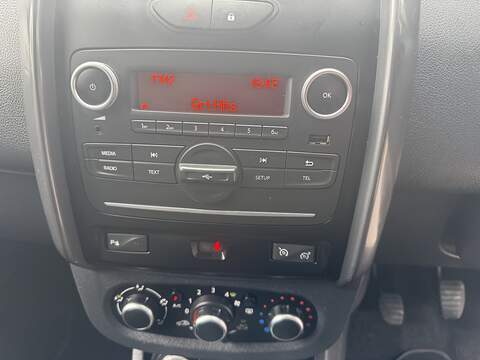Dacia Duster 1.5 dCi Laureate Car Derived Van 5dr Diesel Manual 4WD Euro 6 (s/s) (110 ps) - U75172