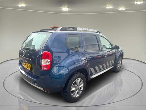 Dacia Duster 1.5 dCi Laureate Car Derived Van 5dr Diesel Manual 4WD Euro 6 (s/s) (110 ps) - U75172