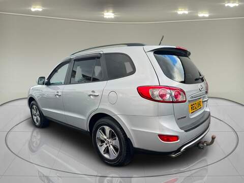 Hyundai Santa Fe 2.2 CRDi Premium SUV 5dr Diesel Auto 4WD Euro 5 (7 seat) (194 bhp) - U75178