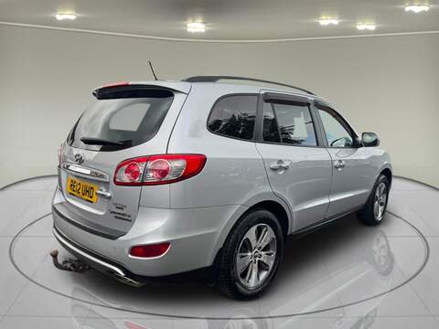 Hyundai Santa Fe 2.2 CRDi Premium SUV 5dr Diesel Auto 4WD Euro 5 (7 seat) (194 bhp) - U75178