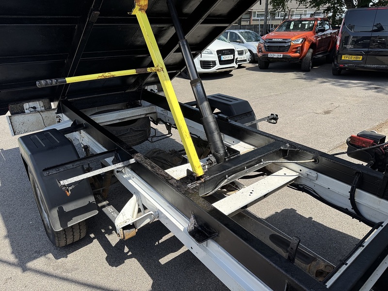 Mercedes-Benz Sprinter 2.1 314 CDI Chassis Cab 2dr Diesel Manual RWD L3 Euro 6 (s/s) (143 ps) - U75184