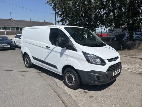 Ford Transit Custom 2.0 TDCi 270 Panel Van 5dr Diesel Manual L1 H1 (157 g/km, 104 bhp) - U75188