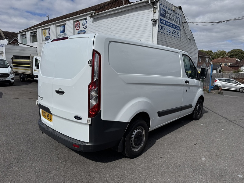 Ford Transit Custom 2.0 TDCi 270 Panel Van 5dr Diesel Manual L1 H1 (157 g/km, 104 bhp) - U75188