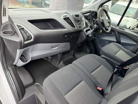 Ford Transit Custom 2.0 TDCi 270 Panel Van 5dr Diesel Manual L1 H1 (157 g/km, 104 bhp) - U75188