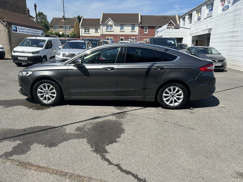 Ford Mondeo 2.0 TDCi Titanium Hatchback 5dr Diesel Manual Euro 6 (s/s) (150 ps) - U75200
