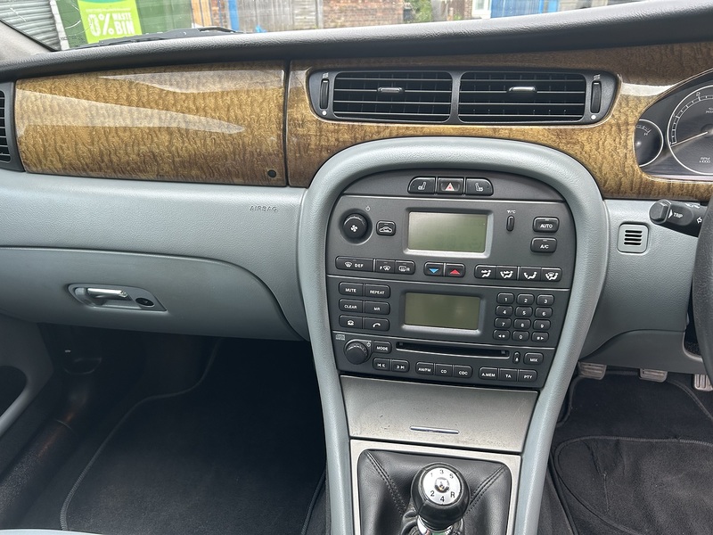 Jaguar X-Type 2.0D SE Estate 5dr Diesel Manual (154 g/km, 128 bhp) - U75201