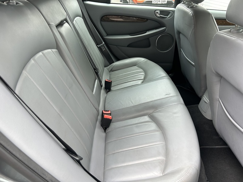 Jaguar X-Type 2.0D SE Estate 5dr Diesel Manual (154 g/km, 128 bhp) - U75201