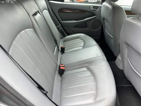 Jaguar X-Type 2.0D SE Estate 5dr Diesel Manual (154 g/km, 128 bhp) - U75201
