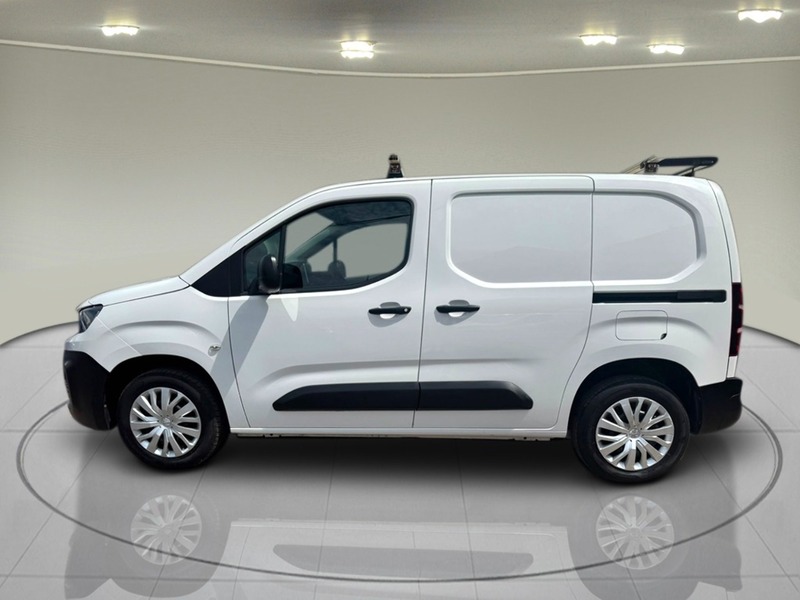 Peugeot Partner 1.5 BlueHDi 1000 Professional Standard Panel Van 5dr Diesel Manual SWB Euro 6 (100 bhp) - U75203