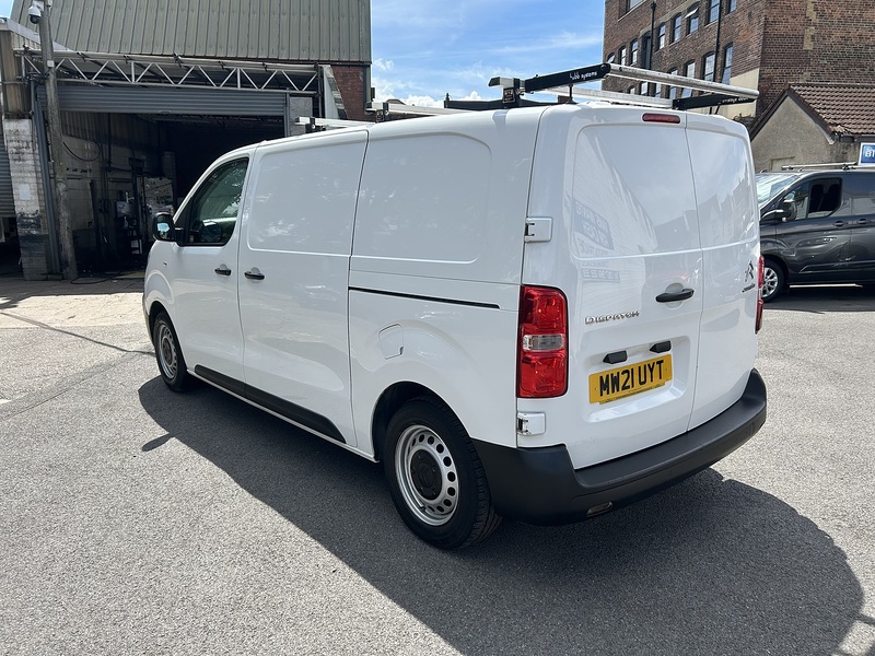 Citroen Dispatch 1.5 BlueHDi 1000 Enterprise M Panel Van 6dr Diesel Manual FWD 2 Euro 6 (s/s) (100 ps) - U75207