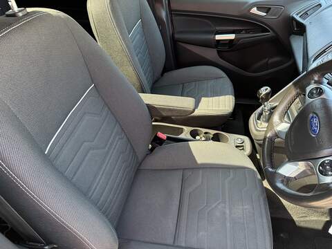 Ford Grand Tourneo Connect 1.5 TDCi Titanium MPV 5dr Diesel Manual Euro 6 (s/s) (120 ps) - U75209