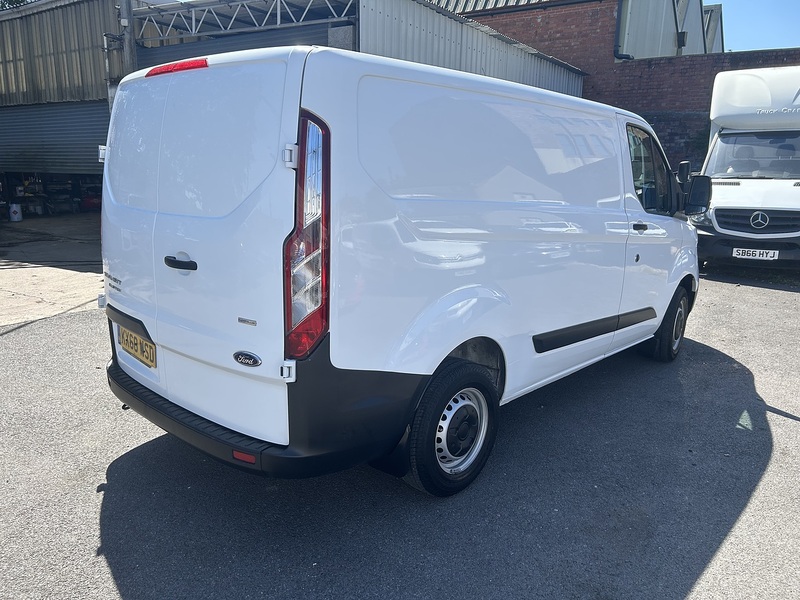 Ford Transit Custom 2.0 280 EcoBlue Panel Van 5dr Diesel Manual L1 H1 Euro 6 (105 ps) - U75210