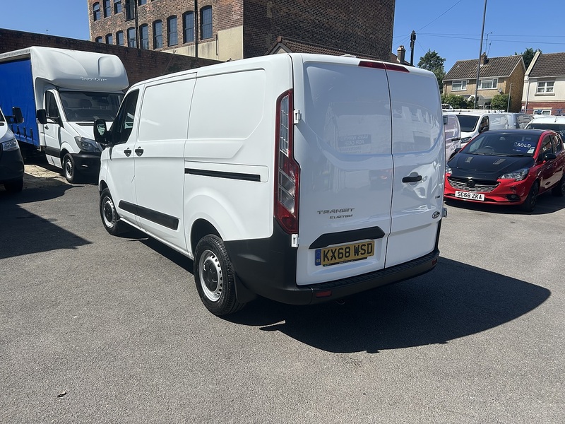 Ford Transit Custom 2.0 280 EcoBlue Panel Van 5dr Diesel Manual L1 H1 Euro 6 (105 ps) - U75210