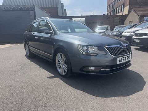 Skoda Superb 1.6 TDI Elegance Estate 5dr Diesel Manual Euro 5 (105 ps)