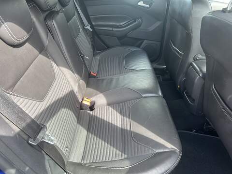 Ford Focus 2.0 TDCi Titanium X Hatchback 5dr Diesel Manual Euro 6 (s/s) (150 ps) - U75215