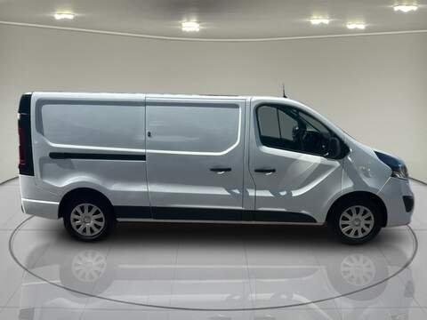 Vauxhall Vivaro 1.6 CDTi 2900 BiTurbo ecoTEC Sportive Panel Van 5dr Diesel Manual L2 H1 Euro 6 (s/s) (125 ps) - U75221
