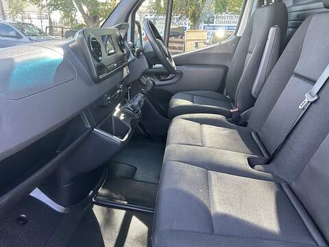 Mercedes-Benz Sprinter 2.0 315 CDI Progressive Panel Van 5dr Diesel Manual RWD L2 H2 Euro 6 (s/s) (150 ps) - U75222