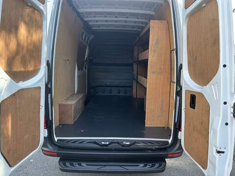 Mercedes-Benz Sprinter 2.0 315 CDI Progressive Panel Van 5dr Diesel Manual RWD L2 H2 Euro 6 (s/s) (150 ps) - U75222