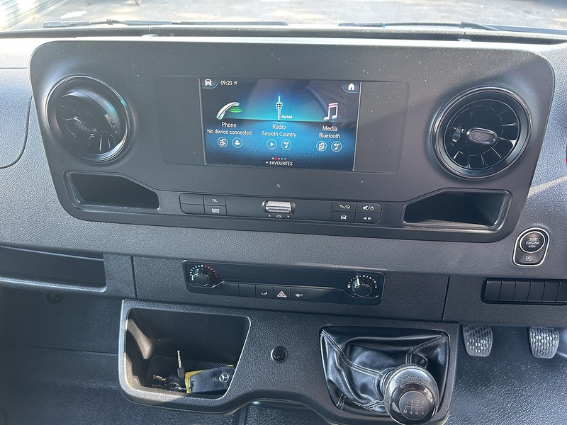 Mercedes-Benz Sprinter 2.0 315 CDI Progressive Panel Van 5dr Diesel Manual RWD L2 H2 Euro 6 (s/s) (150 ps) - U75222