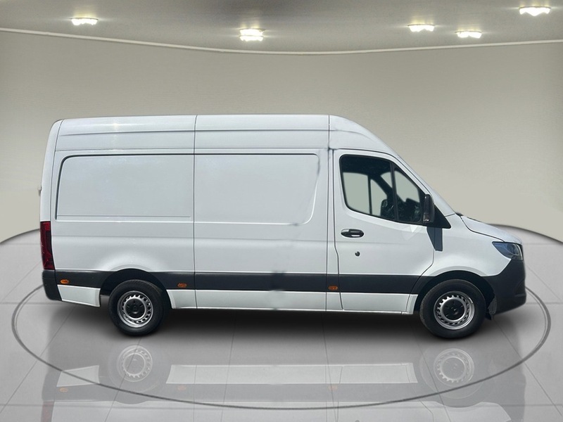Mercedes-Benz Sprinter 2.0 315 CDI Progressive Panel Van 5dr Diesel Manual RWD L2 H2 Euro 6 (s/s) (150 ps) - U75222