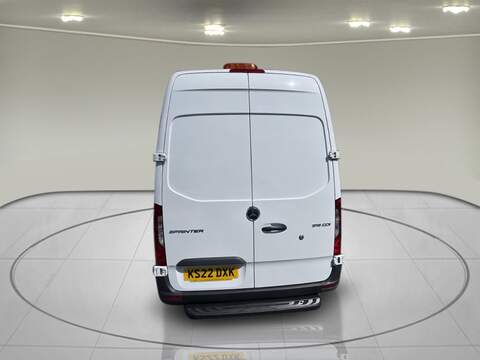 Mercedes-Benz Sprinter 2.0 315 CDI Progressive Panel Van 5dr Diesel Manual RWD L2 H2 Euro 6 (s/s) (150 ps) - U75222