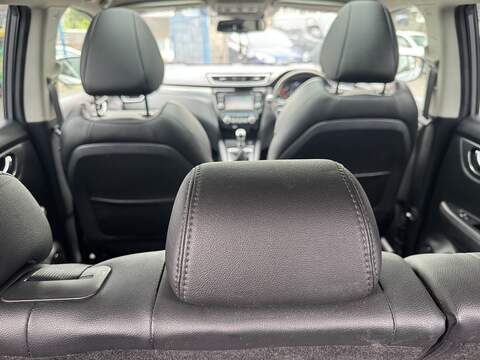 Nissan Qashqai 1.5 dCi Tekna SUV 5dr Diesel Manual Euro 6 (s/s) (110 ps) - U75224