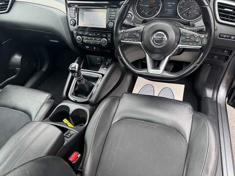 Nissan Qashqai 1.5 dCi Tekna SUV 5dr Diesel Manual Euro 6 (s/s) (110 ps) - U75224