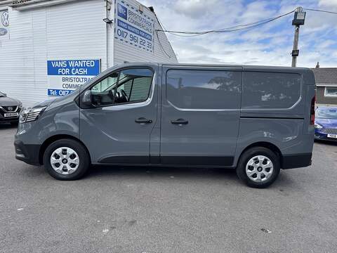 Renault Trafic 2.0 dCi Blue SL30 Advance Panel Van 5dr Diesel Manual L1 H1 Euro 6 (s/s) (130 ps) - U75228