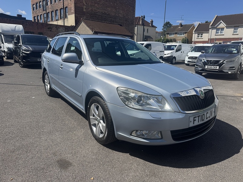 Skoda Octavia 1.6 TDI Elegance Estate 5dr Diesel Manual Euro 5 (105 ps) - U75229