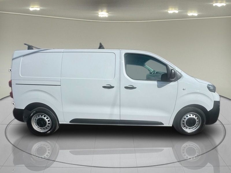 Peugeot Expert 2.0 BlueHDi 1400 Professional Premium Standard Panel Van 6dr Diesel Manual MWB Euro 6 (s/s) (145 ps) - U75231