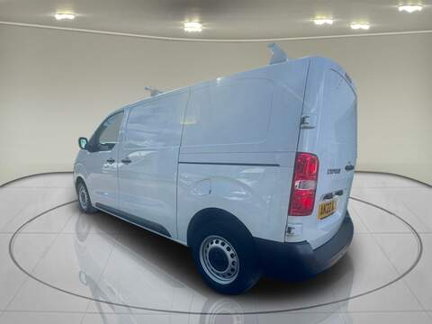 Peugeot Expert 2.0 BlueHDi 1400 Professional Premium Standard Panel Van 6dr Diesel Manual MWB Euro 6 (s/s) (145 ps) - U75231