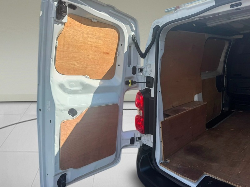 Peugeot Expert 2.0 BlueHDi 1400 Professional Premium Standard Panel Van 6dr Diesel Manual MWB Euro 6 (s/s) (145 ps) - U75231